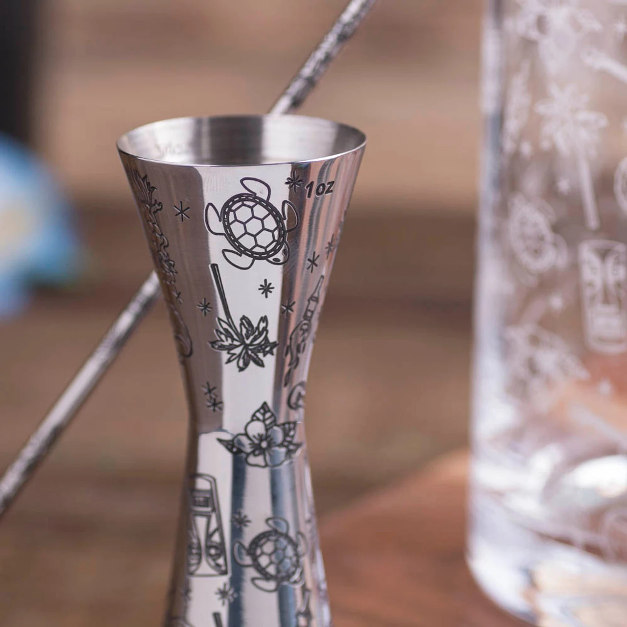 Urban Bar Etched Tiki Aero Stainless Steel Cocktail Jigger - 1oz & 2oz - Image 4