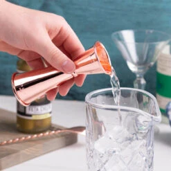 Viski Summit Makoto Japanese Style Copper Plated Double Cocktail Jigger - 1 Oz & 2 Oz -Bar Supplies 4950 JIGGER Viski Summit Makoto Japanese Style Copper Plated Double Cocktail Jigger 1 oz and 2 oz 04 24088.1592497685